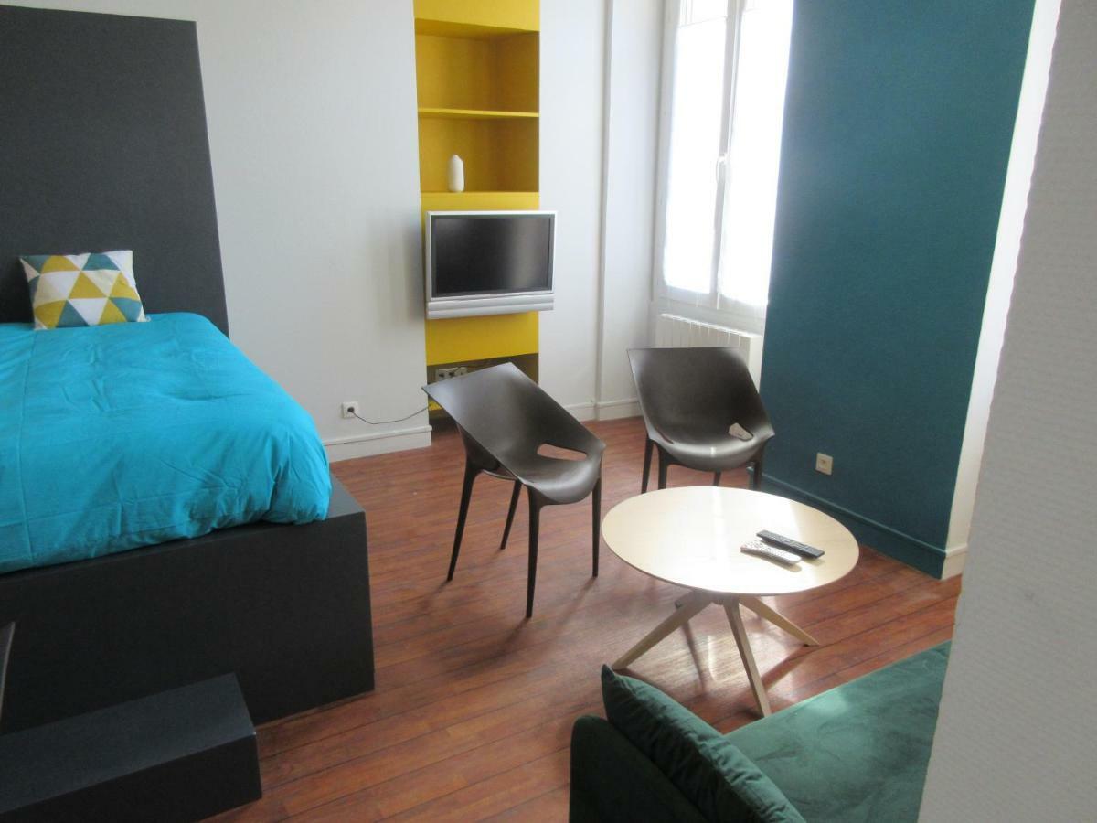 Preference - Hypercentre Avec Parking Prive Gratuit Et Lit Queen Size Apartment Poitiers Exterior foto