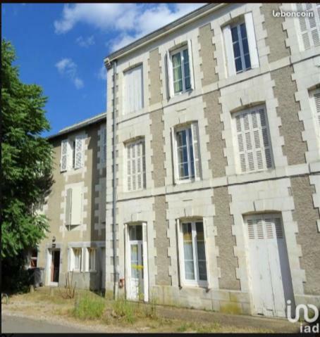 Preference - Hypercentre Avec Parking Prive Gratuit Et Lit Queen Size Apartment Poitiers Exterior foto
